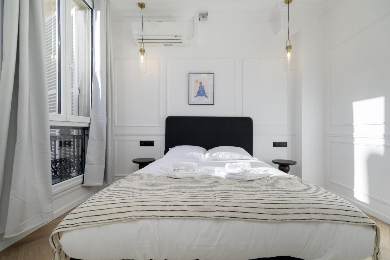 Poetic Stay - Champs Elysees Paris Exterior foto